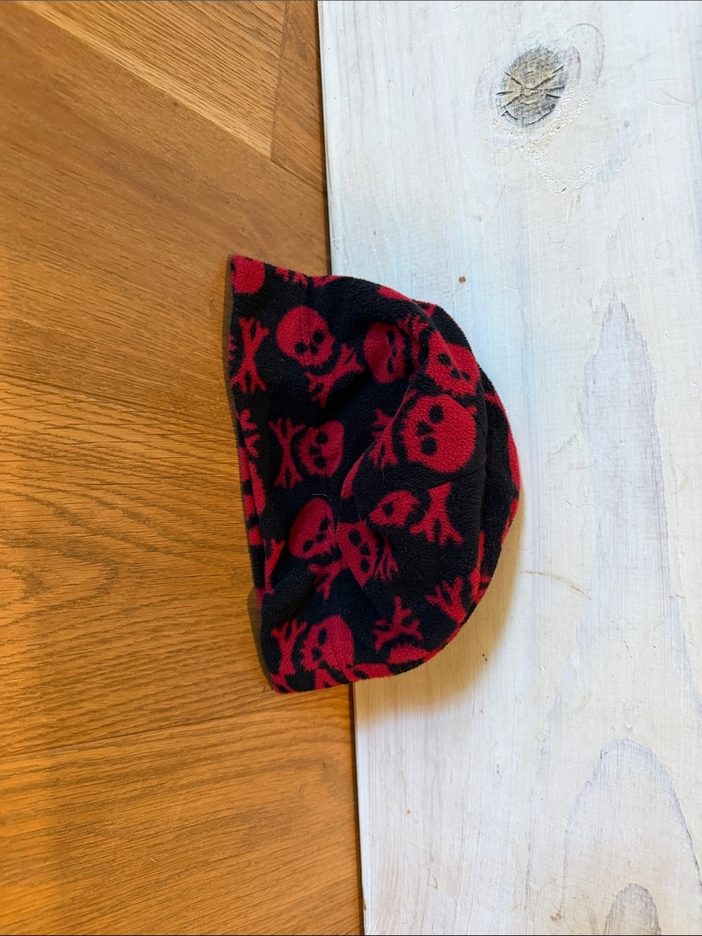 Target Black and Red Skull Pattern Beanie Hat
